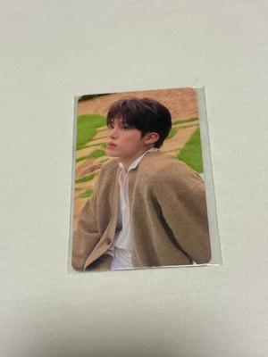[USED] TREASURE Korean POPUP Season's Greetings - Admission Bonus: Photocard - Jungwoo