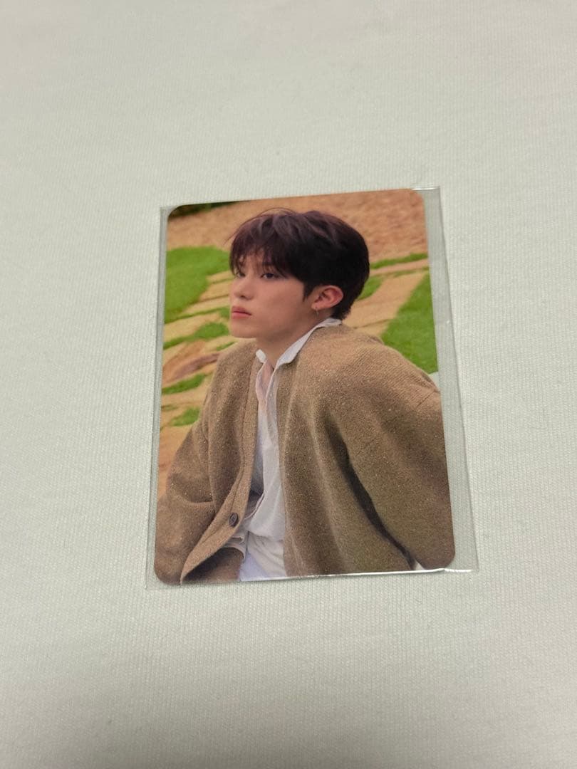 [USED] TREASURE Korean POPUP Season s Greetings - Admission Bonus: Photocard - Jungwoo