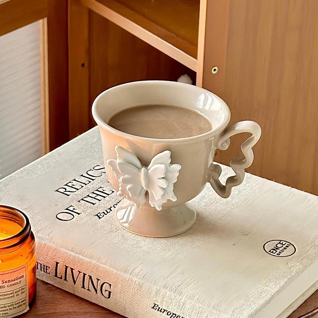 Kaffekoppar En Kopp En Tallrik Kreativa Muggar med Högt Utseende Keramiska Vattenkoppar