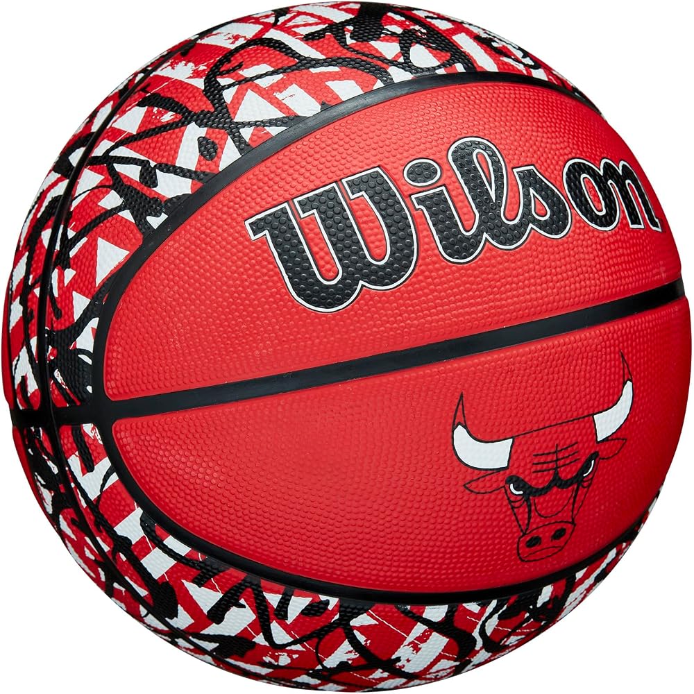 Wilson NBA Team Graffiti Chicago Bulls Basketball Outdoor Size 7 Diameter 24.5cm