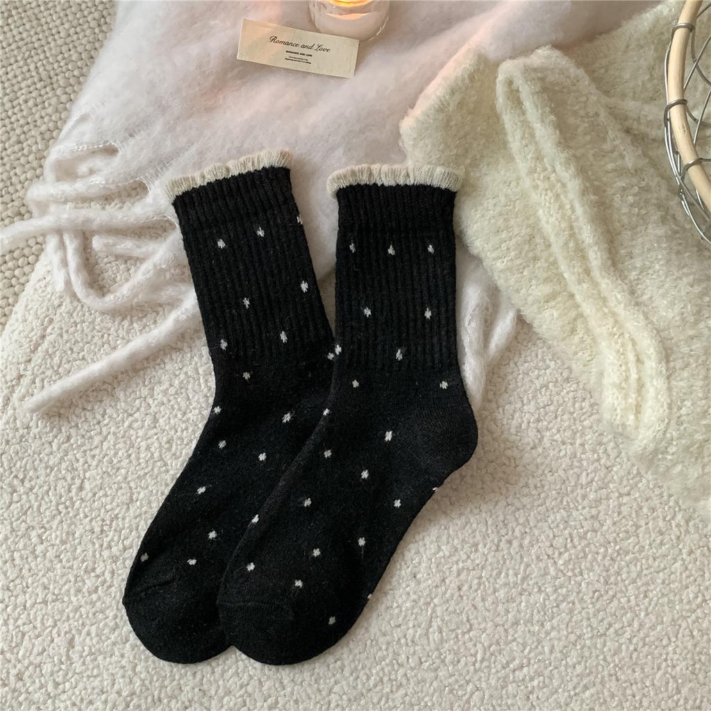 Women's Winter Thickened Matching Color Polka Dot Wool Drum Pile Socks