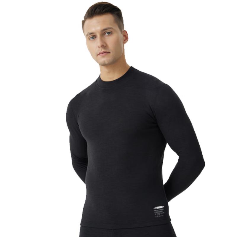 

Мужской комплект для тренировок с круглым вырезом