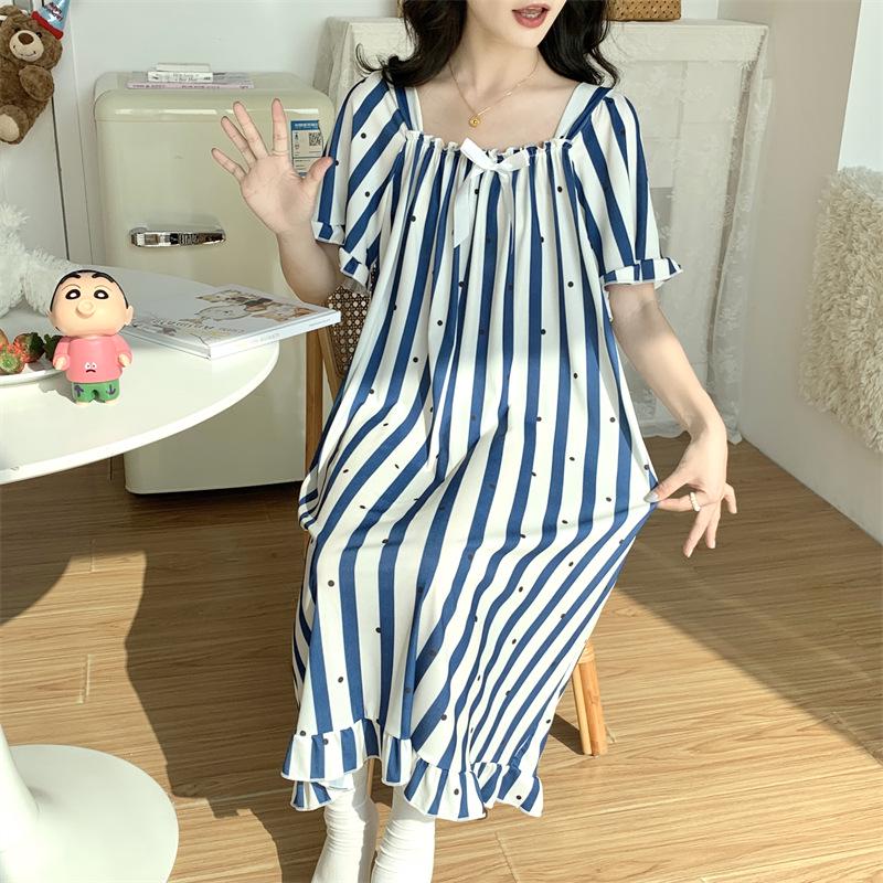 Women's Plus Size Ice Silk Nightdress - Summer Over-the-Knee, High-End, Loose Fit, Thin Section for Sizes Up To 300 Jin