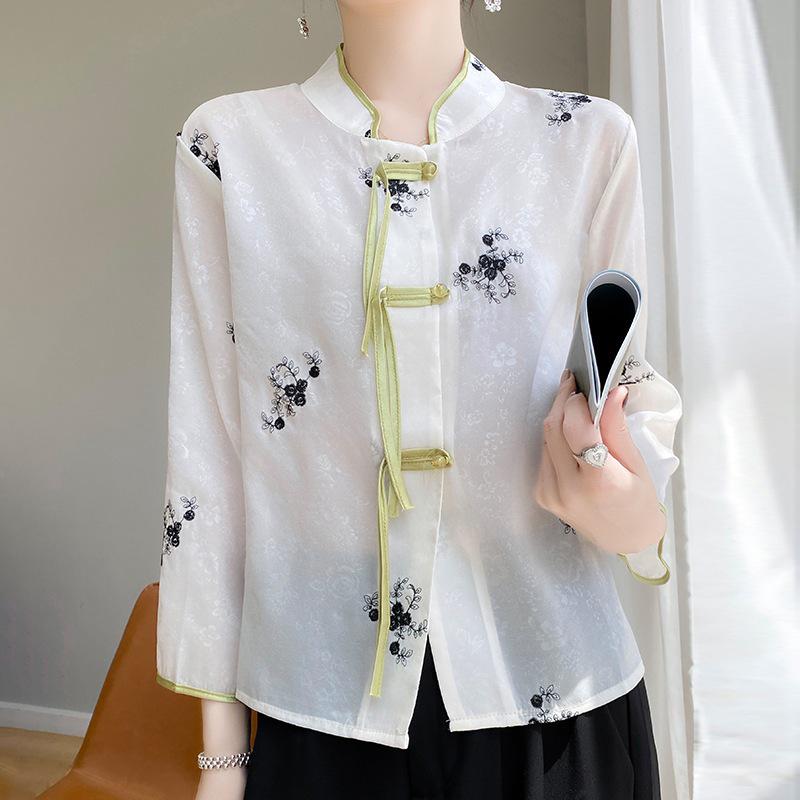 

Женская шелковая атласная рубашка в китайском стиле с вышивкой, воротником-стойкой и рукавами-девятками XL яблочный зеленый