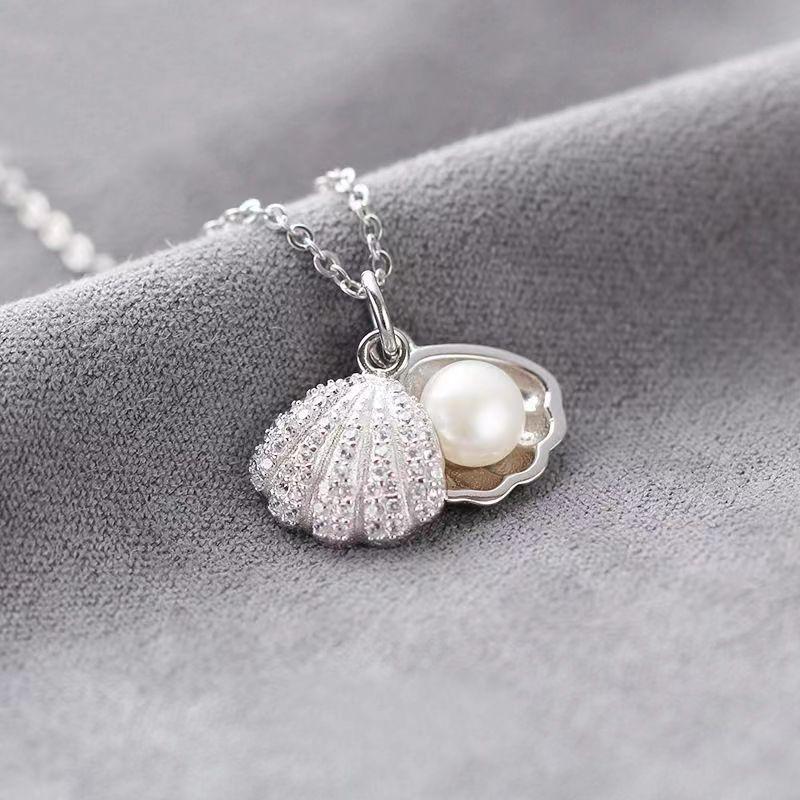 Top Selling Temperament All-Match Full Diamond Shell Pearl Necklace Simple High-End Design Titanium Steel Necklace