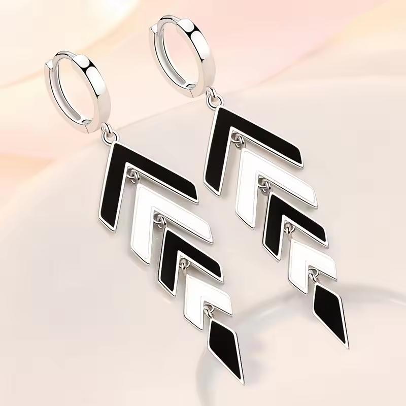 Black and white leaf earrings Women's jewelry Wedding party gifts
