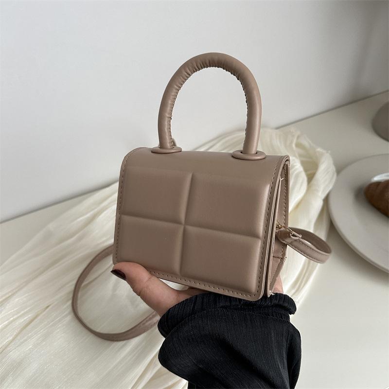 

Plaid small bag women s 2024 new trendy fashion indentation square single shoulder crossbody simple portable underarm small square bag хакі