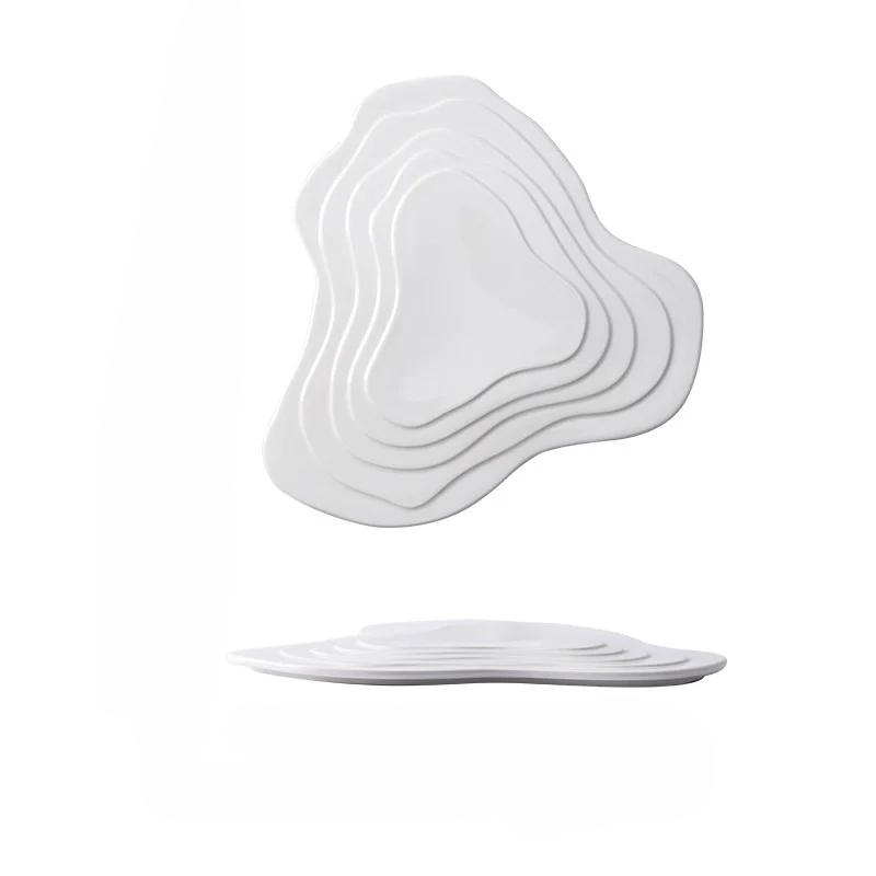 Złoty talerz jadalny z wypukłą wypukłą folią ceramiczną, wklęsły, wypukły, kreatywny talerz restauracyjny do kuchni molekularnej