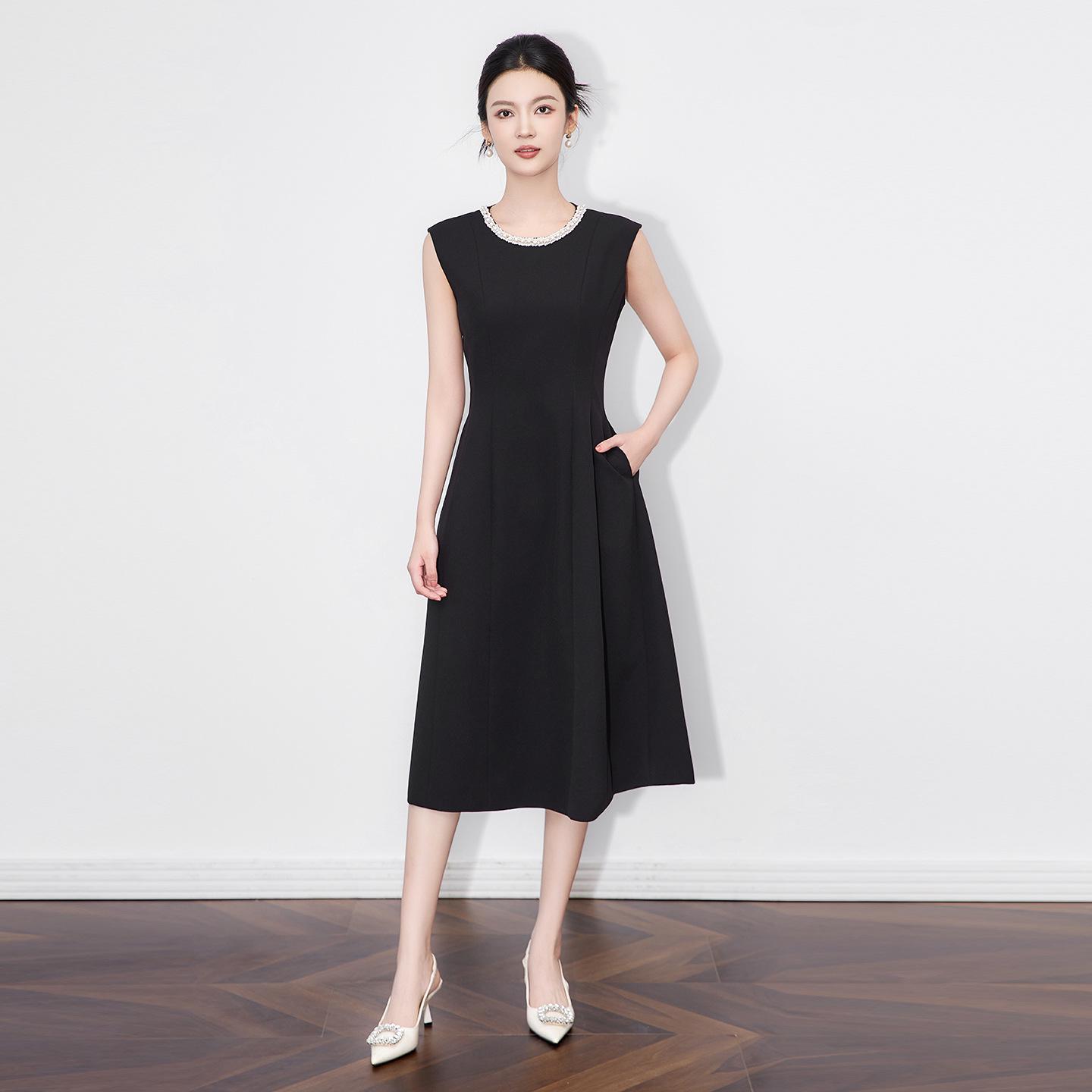 

Light Luxury Sleeveless French Hepburn-Style Waist-Hugging Dress for Early Autumn M чёрный