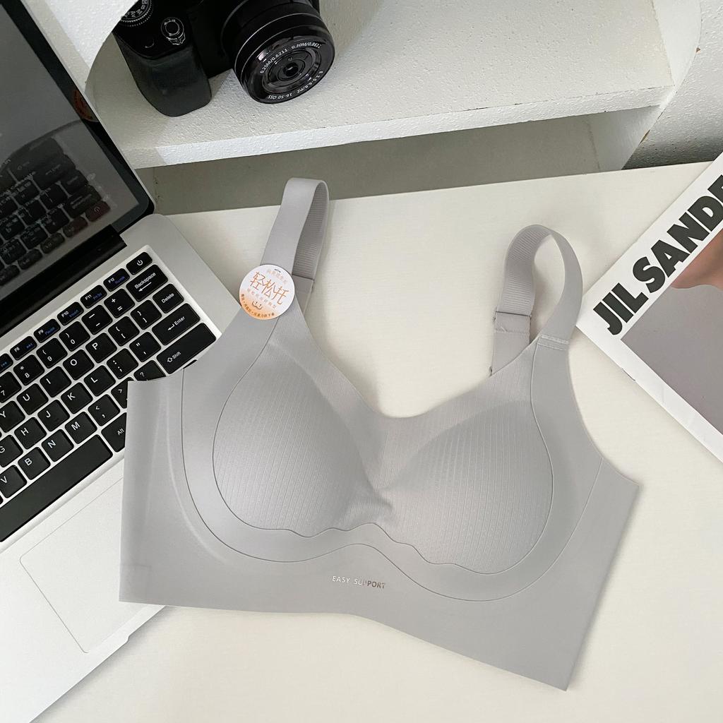 Easy to hold thin cup, small and seamless, anti-gravity pull, anti-sagging adjustment, gather bra