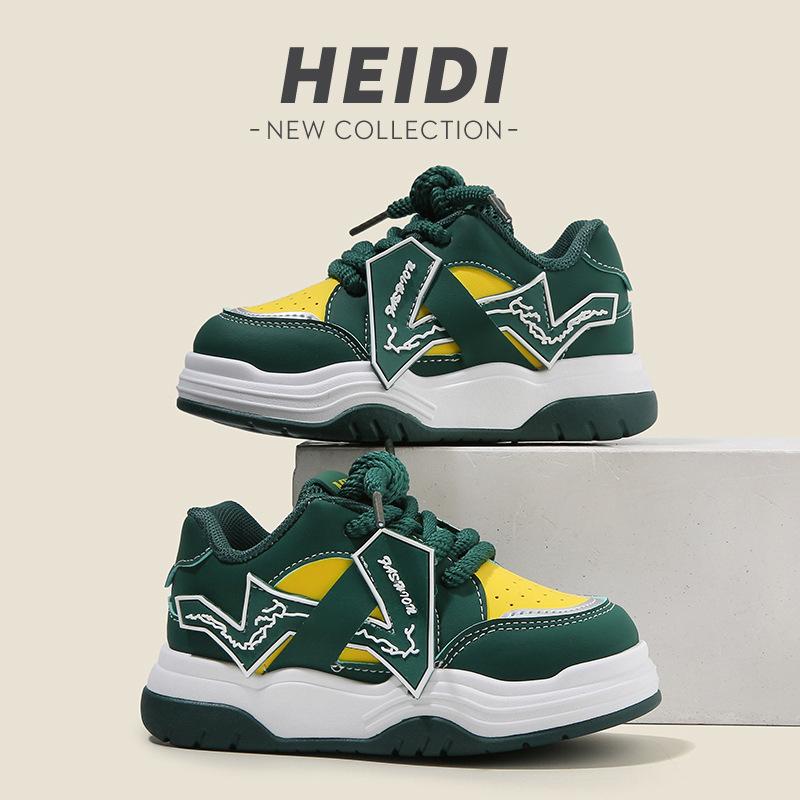 Children's sports shoes 2025 spring and autumn new boys' casual shoes lightweight trend girls board shoes soft sole baby shoes single