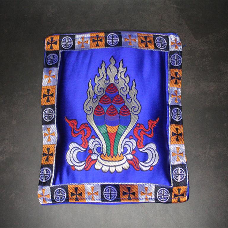 

Tibetan Sachet Bag Design Double-Sided Natural Cypress Powder for Car Home Good Luck Blessing Gift 0013