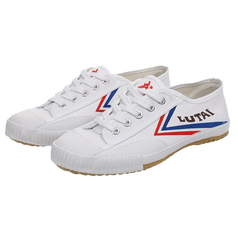 Lutai Lightweight Breathable Wushu Athletic Shoes with Tendon Sole for Outdoor Training and Running.