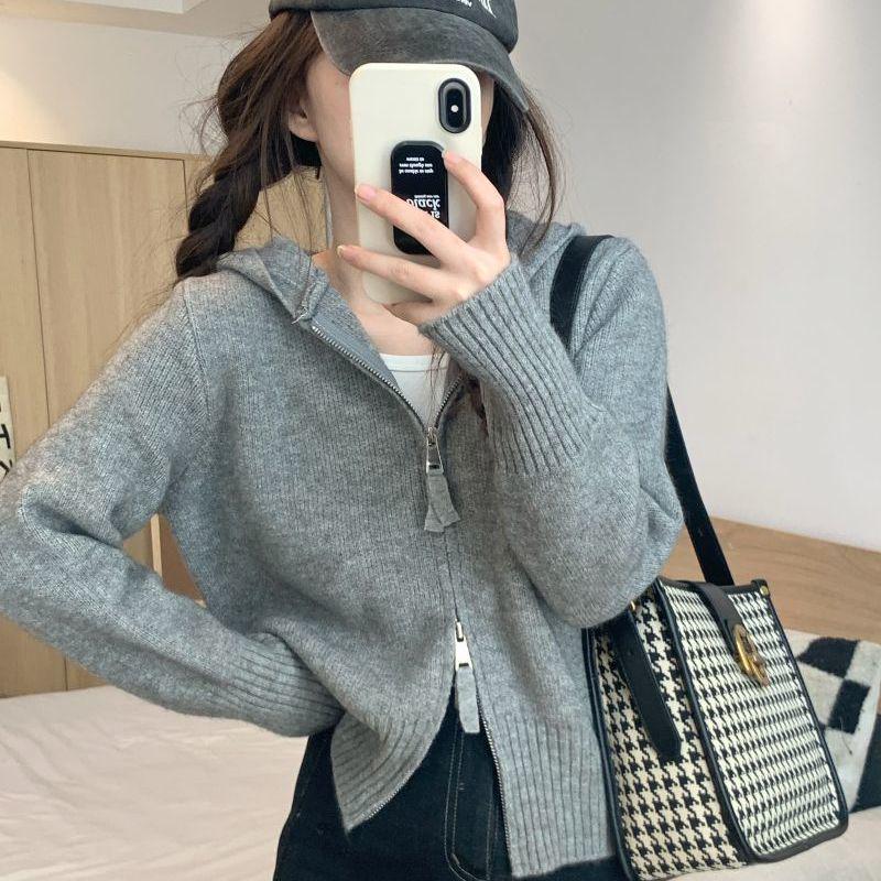 

Женский серый вязаный кардиган с капюшоном на двойной молнии - Короткий осенне-зимний свитер One Size серый