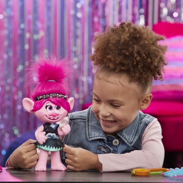 Les trolls 2 tournée mondiale de dreamworks - figurine poupee poppy pop &amp; rock