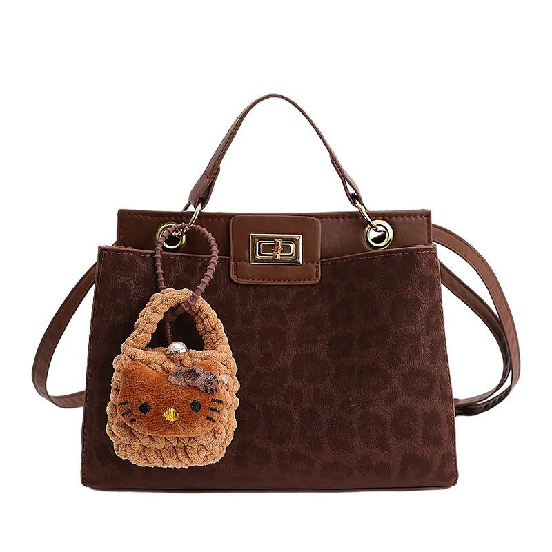 Crossbody bag women s simple and versatile leather daily commuting leisure bag large capacity fashionable texture women s bag