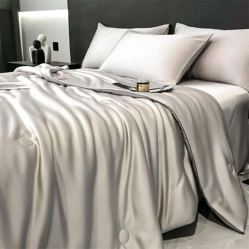 100% LYOCELL Silk Summer Quilt Solid Color Smooth Ice Cooling Comforter Silky Blanket Soft Cool Summer Blanket for Bed