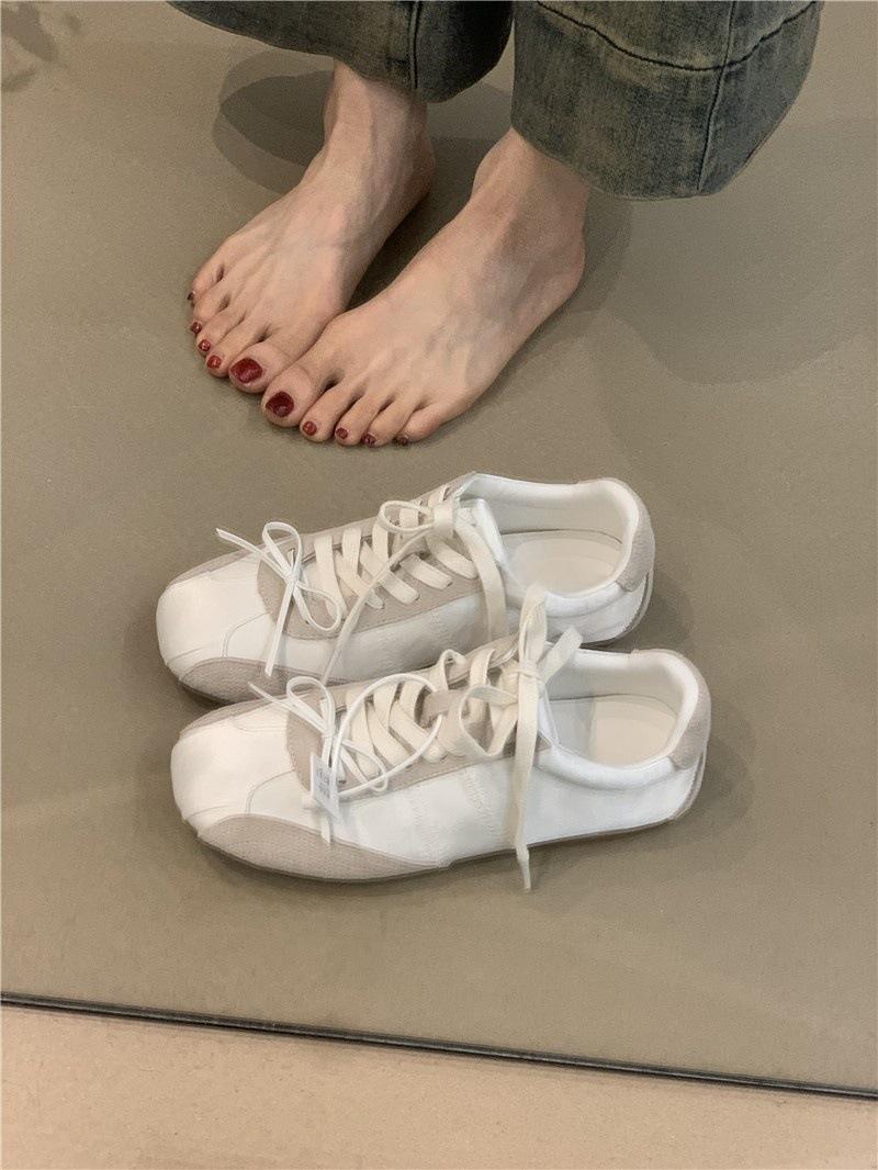 

Женские белые кроссовки с девичьим бантом, весенние, новые, на ремешках, повседневные, на шнуровке, женская обувь 40 бежевый