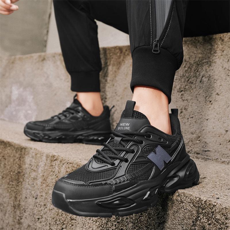 Outdoor lightweight and comfortable low-top soft-soled cushioning sneakers casual shoes comfortable dad trendy shoes