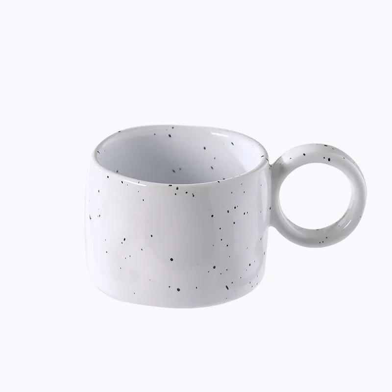 

300 мл креативная керамическая кофейная кружка с ручкой персонализированная кофейная чашка для семейных любителей домашний завтрак чашка для молока посуда для напитков 300ml белый