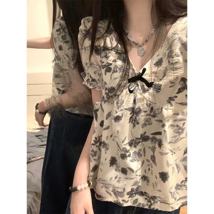 

Женская блузка в французском ретро стиле с цветочным принтом, рукавами-буфами и кукольным силуэтом Extra Large цветочный