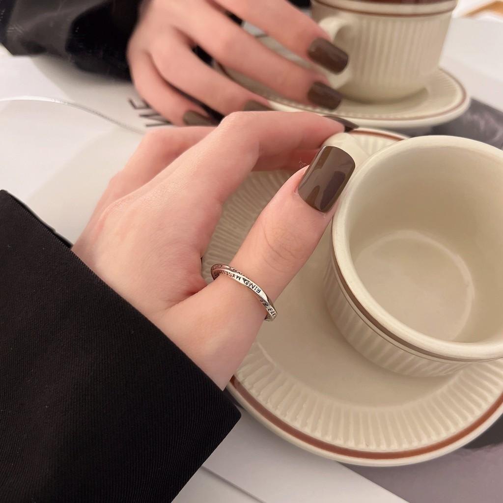 Elegant 2022 Silver Twisted Letter Ring Retro Geometric Design For Women