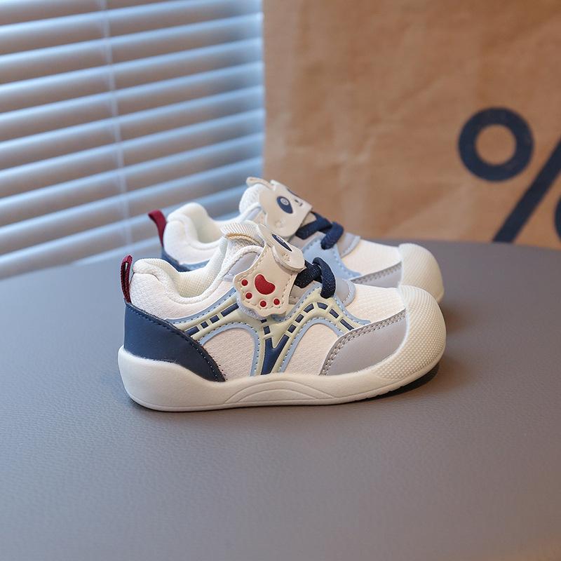 Unisex Breathable Soft-Soled Baby Walker Shoes - Non-Slip Toddler Sports Style for Spring & Autumn