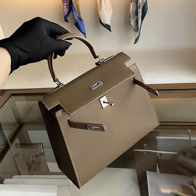 2026 European Retro Silver Buckle Kelly Bag - High Quality Women's Single Shoulder & Handheld Bag for Daily Commute