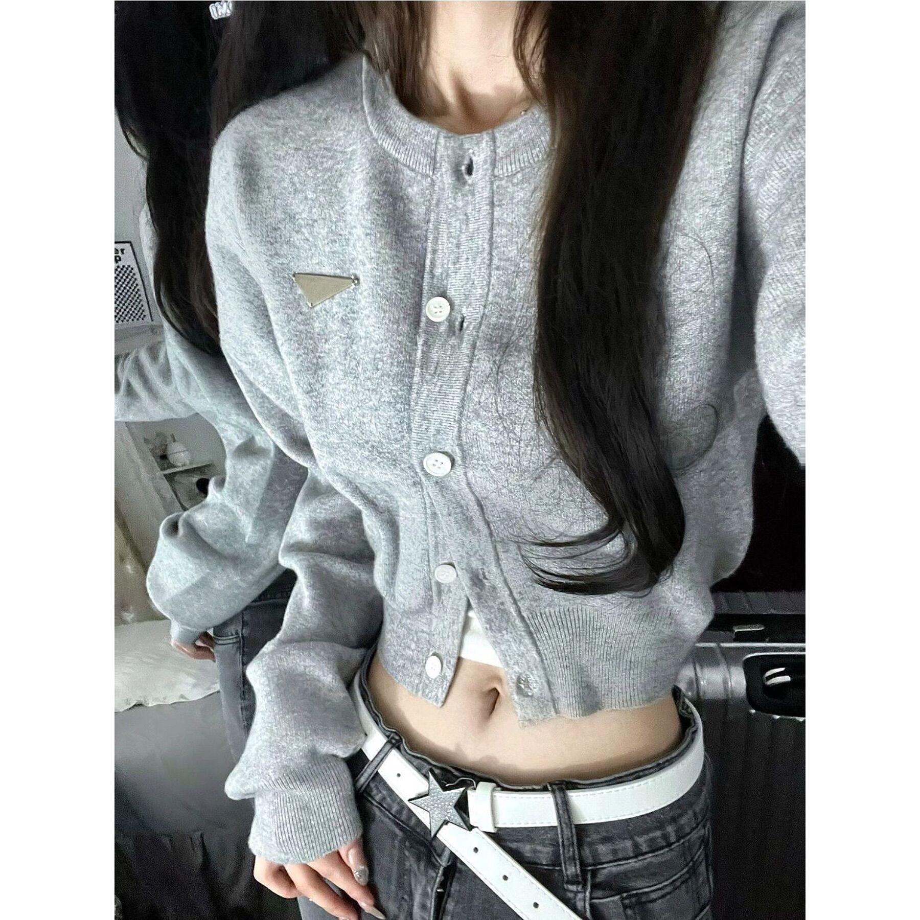

Early Autumn Women s Cold-Tone Short Chic Cardigan S (70-95 jin)