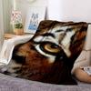 1Pc Tiger'S Gaze Closeup Flannel Blanket, Soft And Comfortable, Casual Warm, Camping Travel, Christmas, Halloween Xmas Gift. G1129