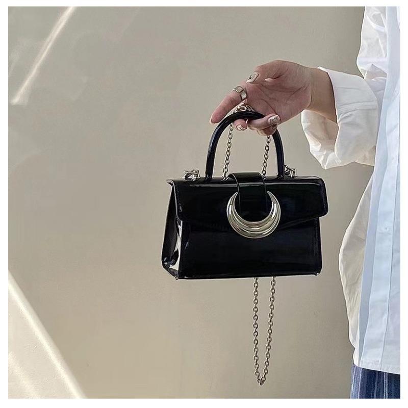 

Premium moon lock bag women s new silver square patent leather bag handbag chain shoulder messenger bag чёрный