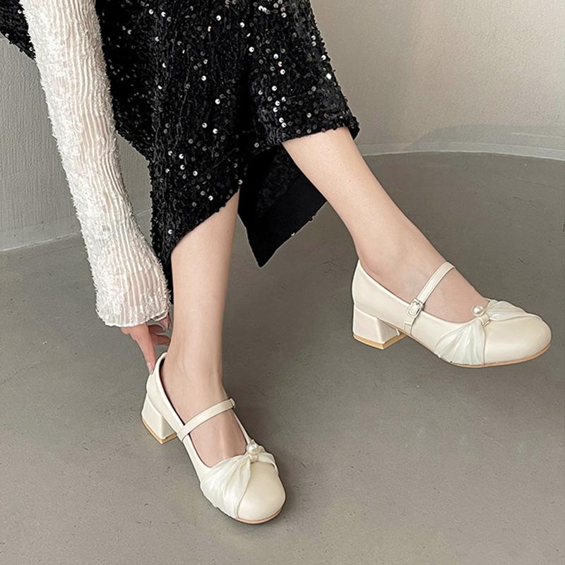 Versatile Shallow Mouth Single Shoes Women's Spring and Summer 2025 New Casual Fashion French Fairy Style Mary Jane Women's Shoes Trend
