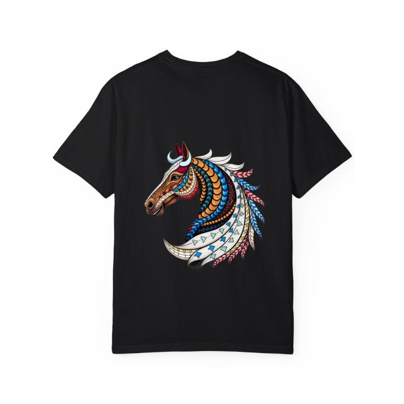 Herren Weißes T-Shirt mit Buntem Pferdekopf Stammesmuster Design für Freizeitkleidung