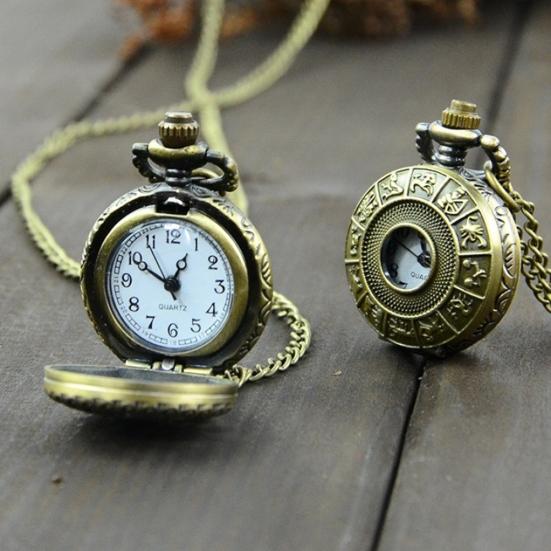 Retro Vintage Steampunk Quartz Necklace Carving Pendant Chain Clock Pocket Watch