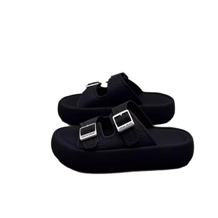 Thick-bottomed one-word cool slippers women's 2025 summer new outer wear fashionable versatile stepping on shit feeling casual beach slippers tide