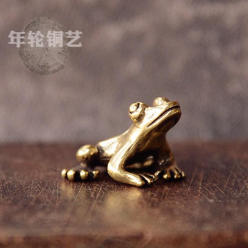 Mini Grenouille en Laiton Massif Ornement de Bureau Porte-clés Décoratif Figurine Animale Décoration de Maison