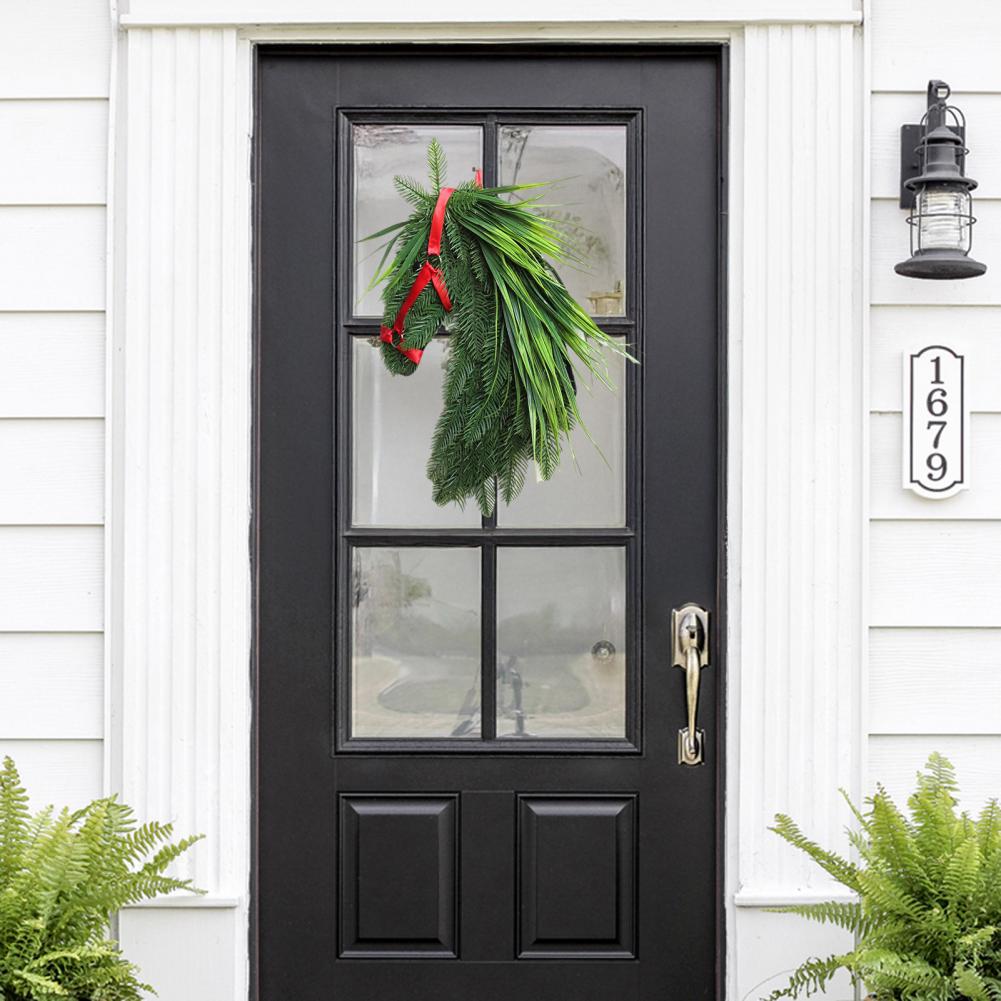 Outdoor Holiday Wreath Holiday Horse Decoration Rustic Horse Head Wreath with Artificial Pine Branches Ribbon Farmhouse Front