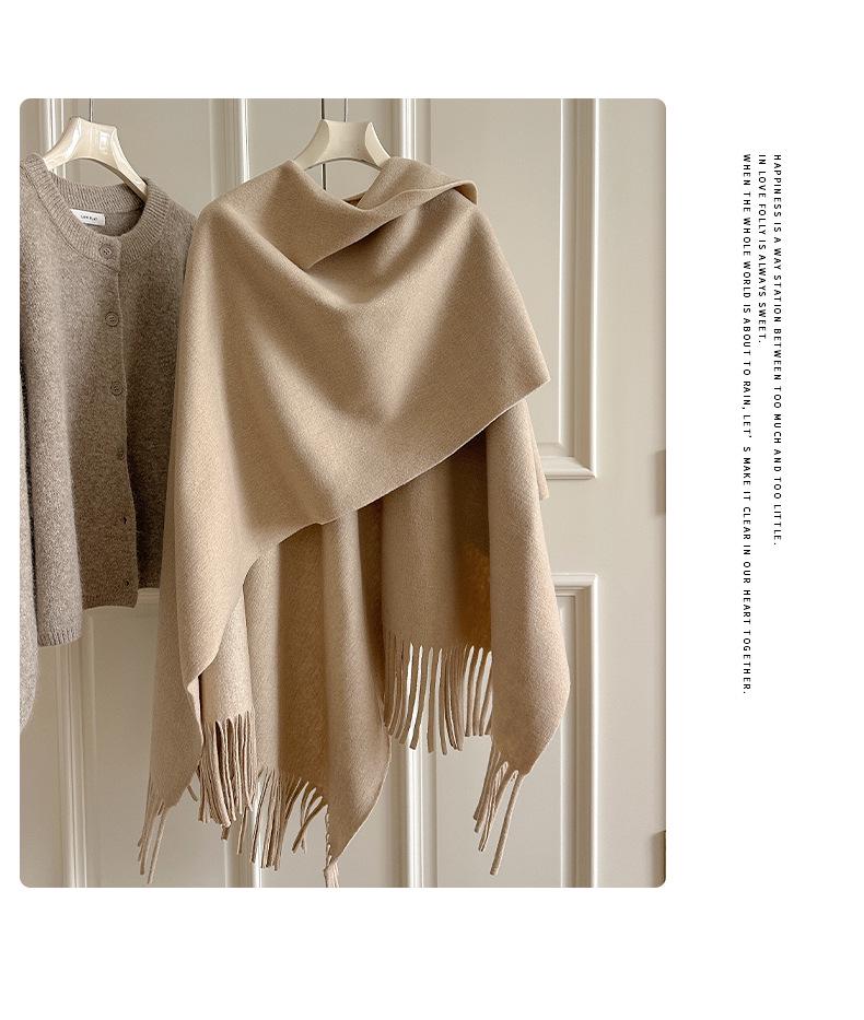 Cozy Wool Tassel Shawl for Women – Autumn/Winter Photography Cloak