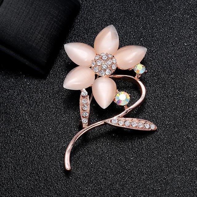 Luxury Opal Flower Corsage Brooch Women Party Wedding Dress Silk Scarf Corsage Brooches Accessories