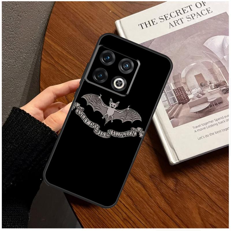 Goth Vampire Bat Gothic Case For OnePlus 8T 10T 9R 10R 12R 11 12 9 10 Pro Nord CE 2 3 Lite CE4 2T N10 N20 N30 Cover