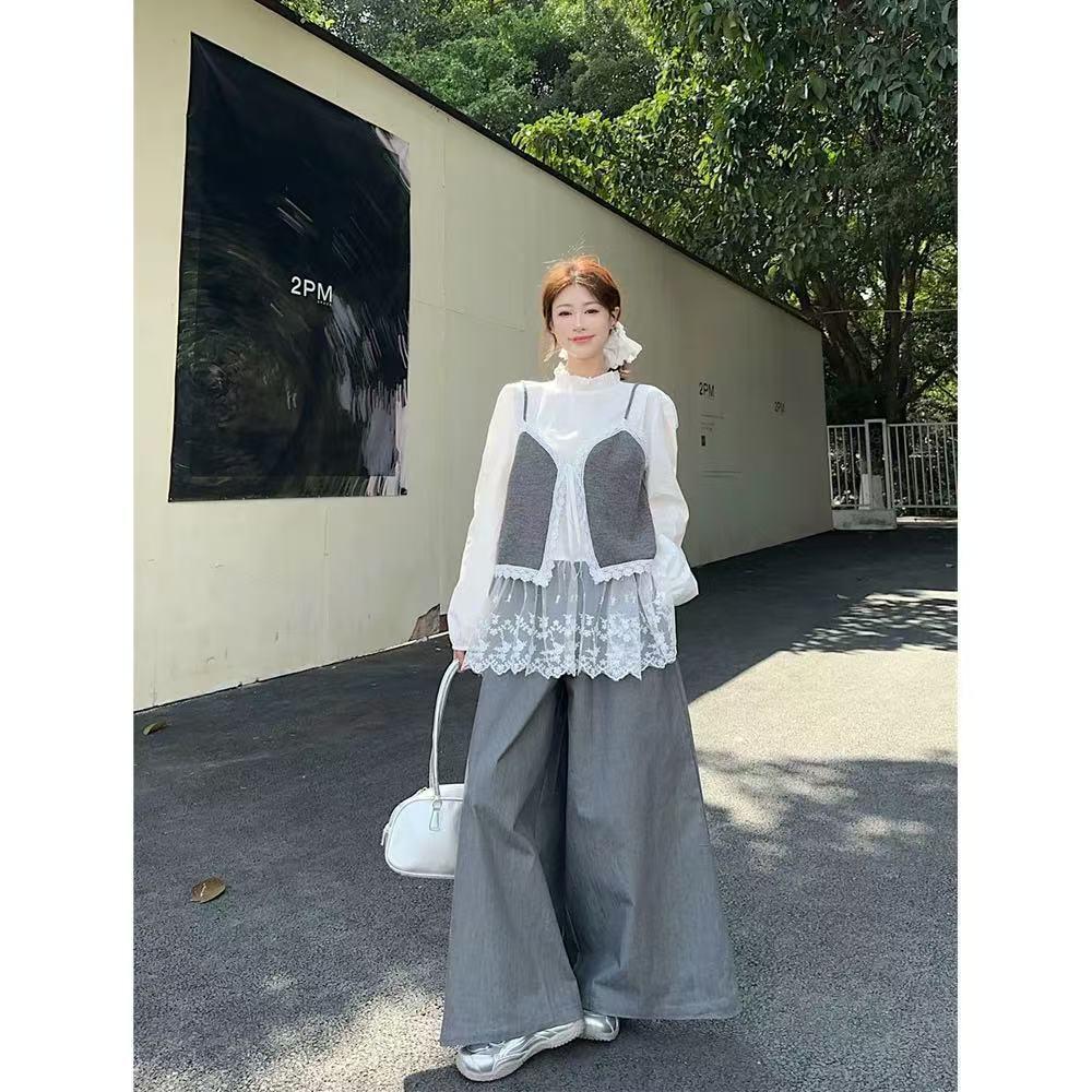 

Spring/Summer 2025 Lace Patchwork Ruffle Trim Set: Stand Collar Camisole, Shirt, and Casual Pants for Women. Medium