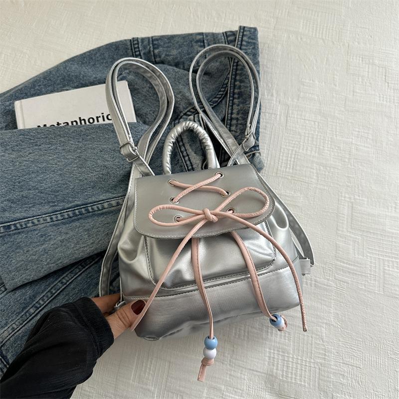 Women's simple and fashionable backpack new versatile go out make-up bag schoolbag