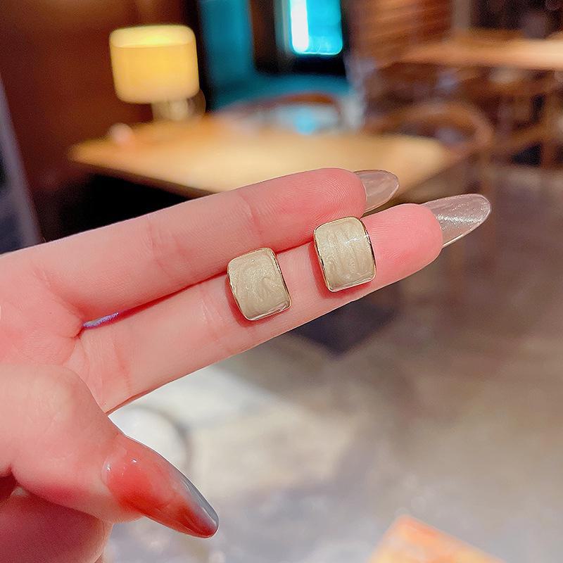 S925 Silbernadel Koreanische Glasur Weiß Geometrische Ohrringe für Frauen