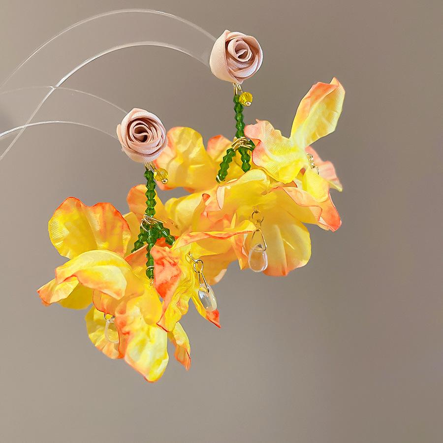 

Тканевые серьги-кисточки с цветами и стеклярусом, модные серьги-гвоздики в стиле супер феи, милые маленькие свежие серьги, женские с высоким чувством стиля