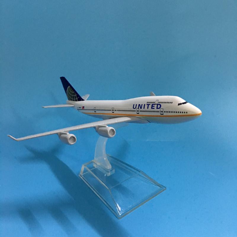 1/400 Scale 16cm United Boeing B747 Airplane Model Airplane Diecast Metal Planes