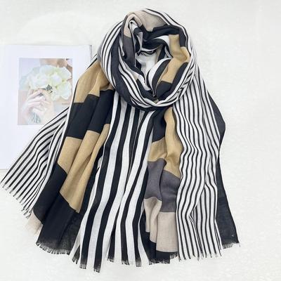 Cachecol Geométrico de Algodão e Linho Feminino da Moda - Xale Versátil e Leve para Viagens de Primavera/Verão e Proteção Solar