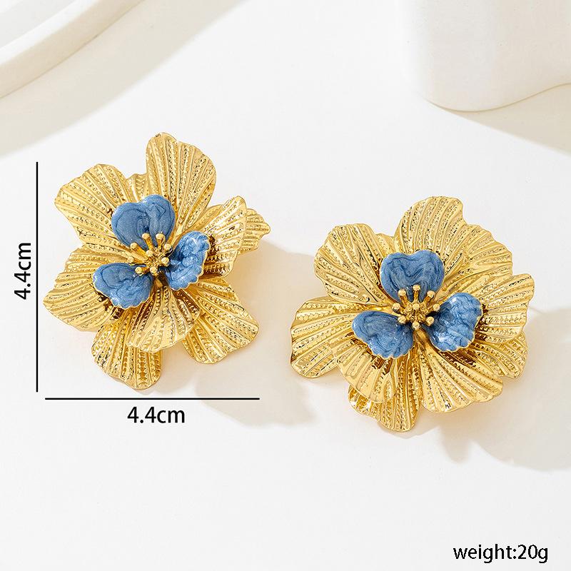 Vintage Blue Drip Oil Stamen Stud Earrings for Women Exaggerated Metal Large Flower Personality Earrings Fashion Jewelry Gifts