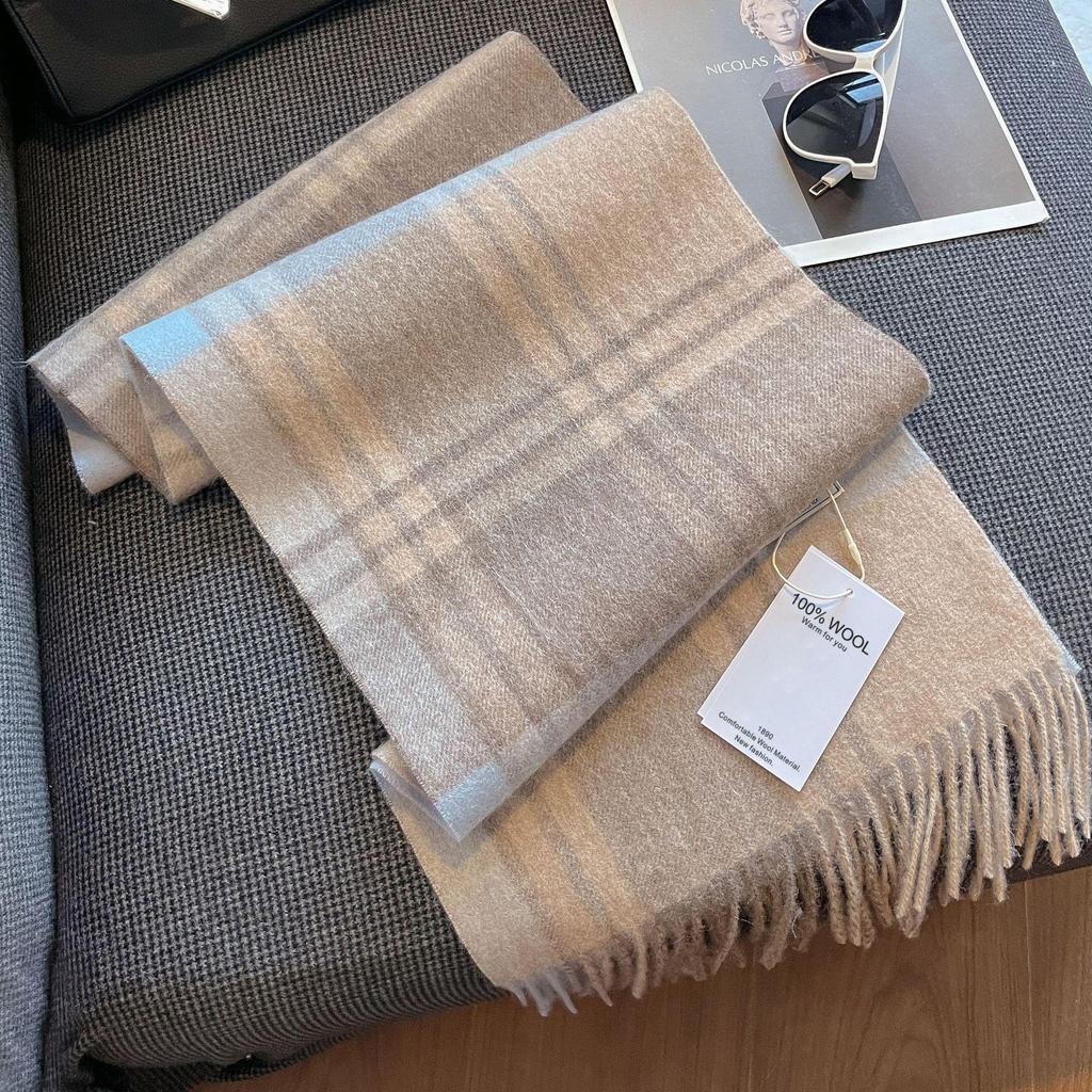 2025 Unisex 100% Wool Scarf: Versatile and Warm for Autumn & Winter