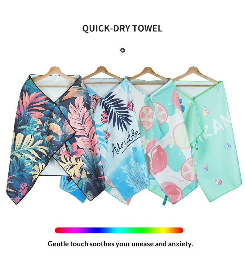 Customized Tropical Floral Printed Beach Bath Towel / Absorbent Ultra-Fine Fiber Double-Sided Velvet Lightweight Breathable 140*70cm