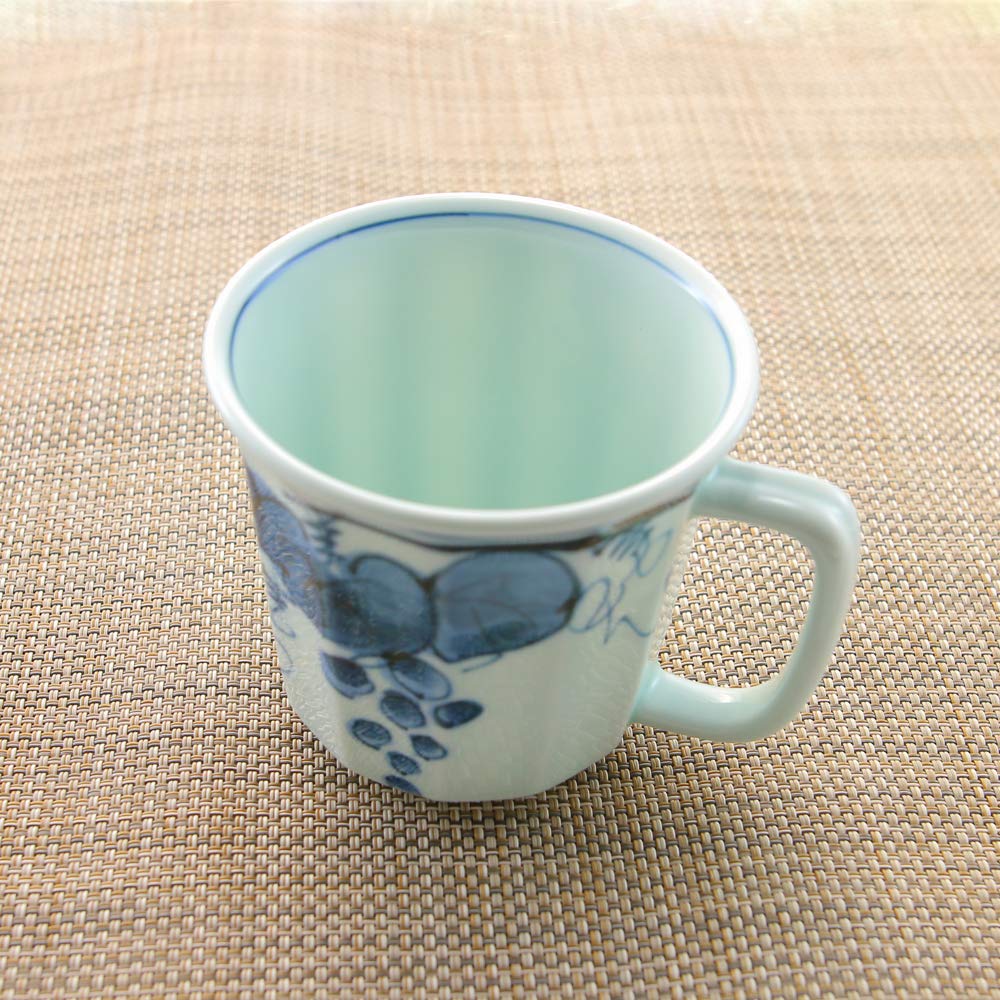 Lightweight Mug Lightweight and Easy To Hold Japanese Sankaibishi Arita-yaki Hasami-yaki Grape-Shaped (Blue) - Tableware, Ceramic,